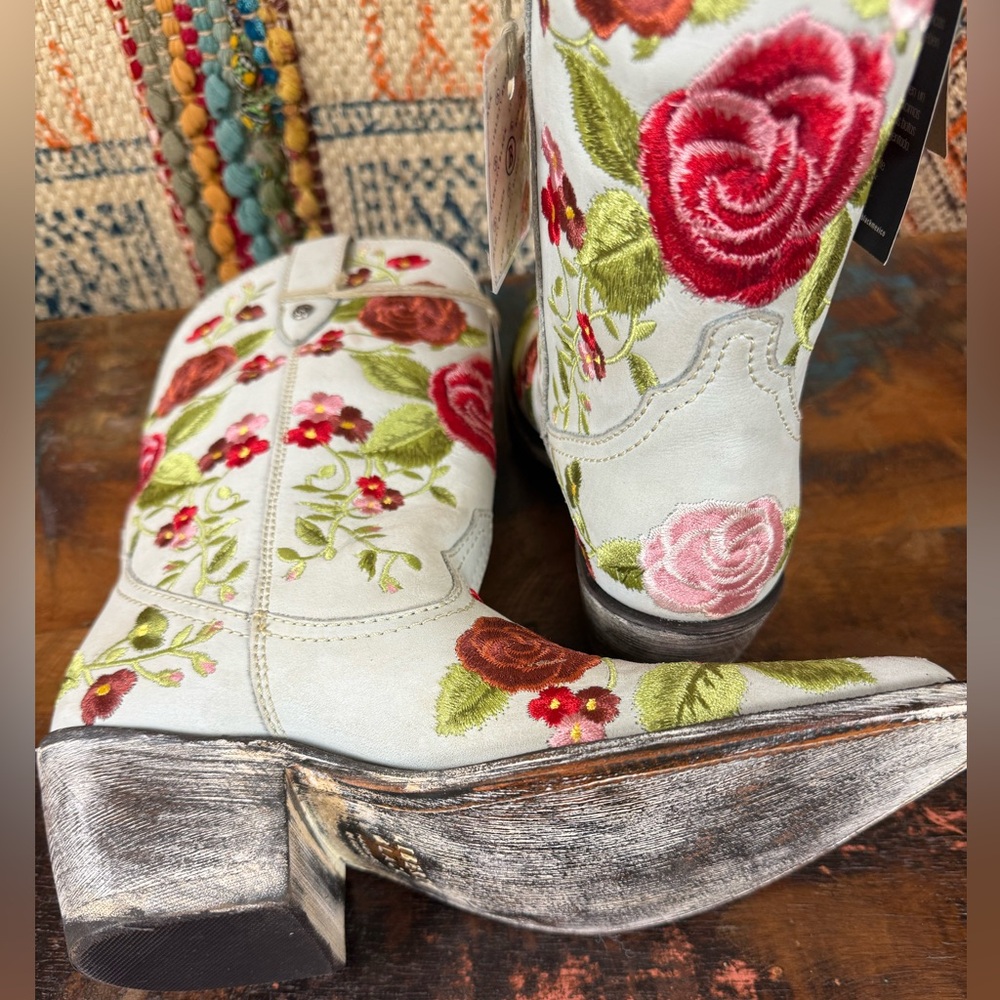 One of a kind Liberty Black Ginebra gray floral embroidered boots. New with tags - Picture 6 of 8